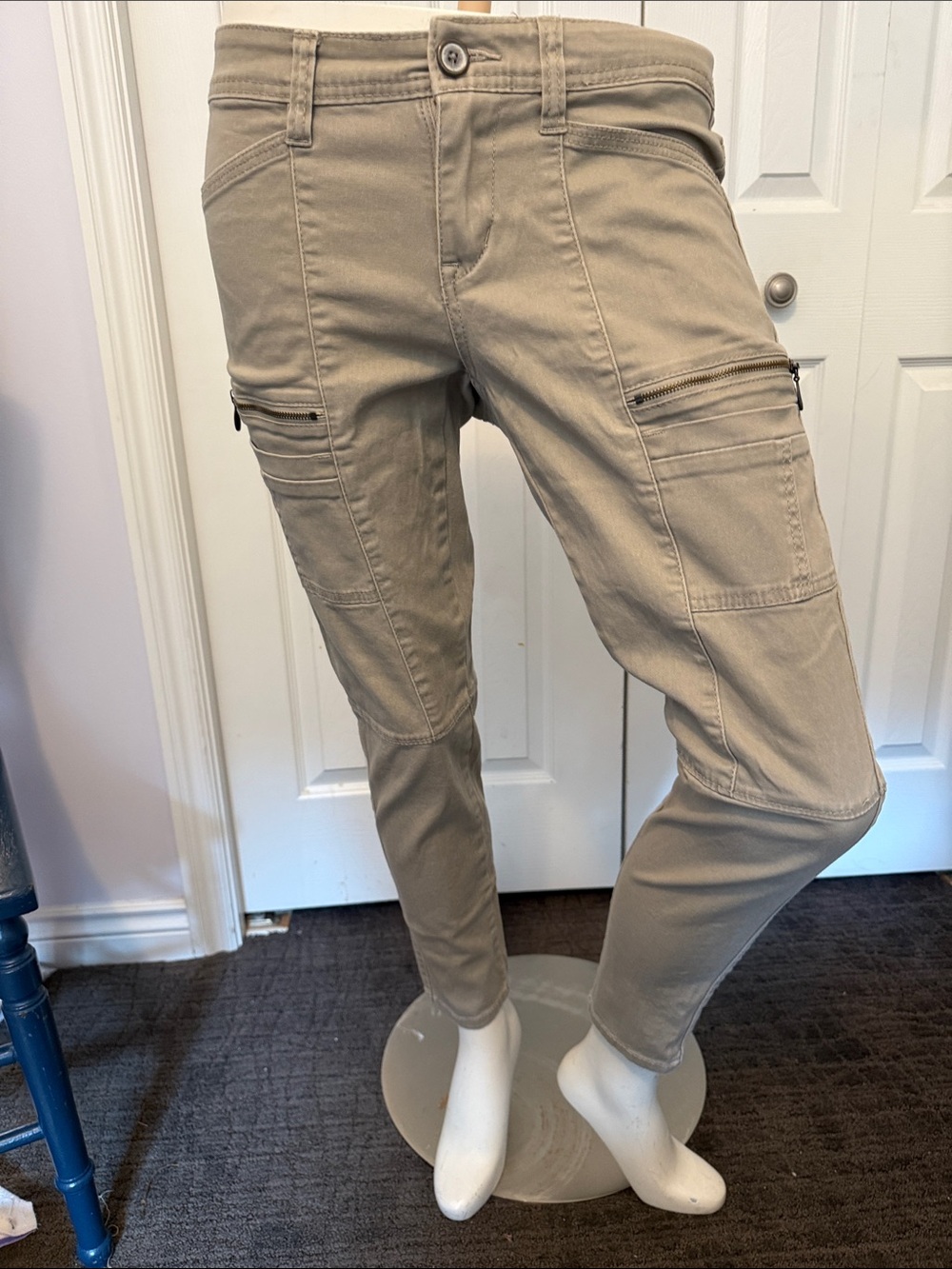 UNIONBAY Slim Cargo Skinny Pants in khaki